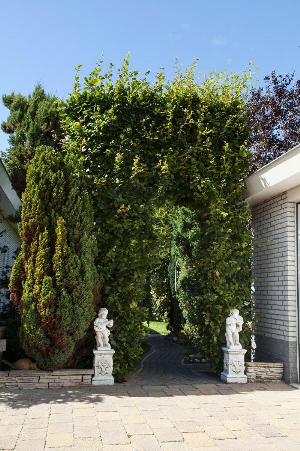 Njoy-Uithof Bed & Breakfast The Hague Exterior photo
